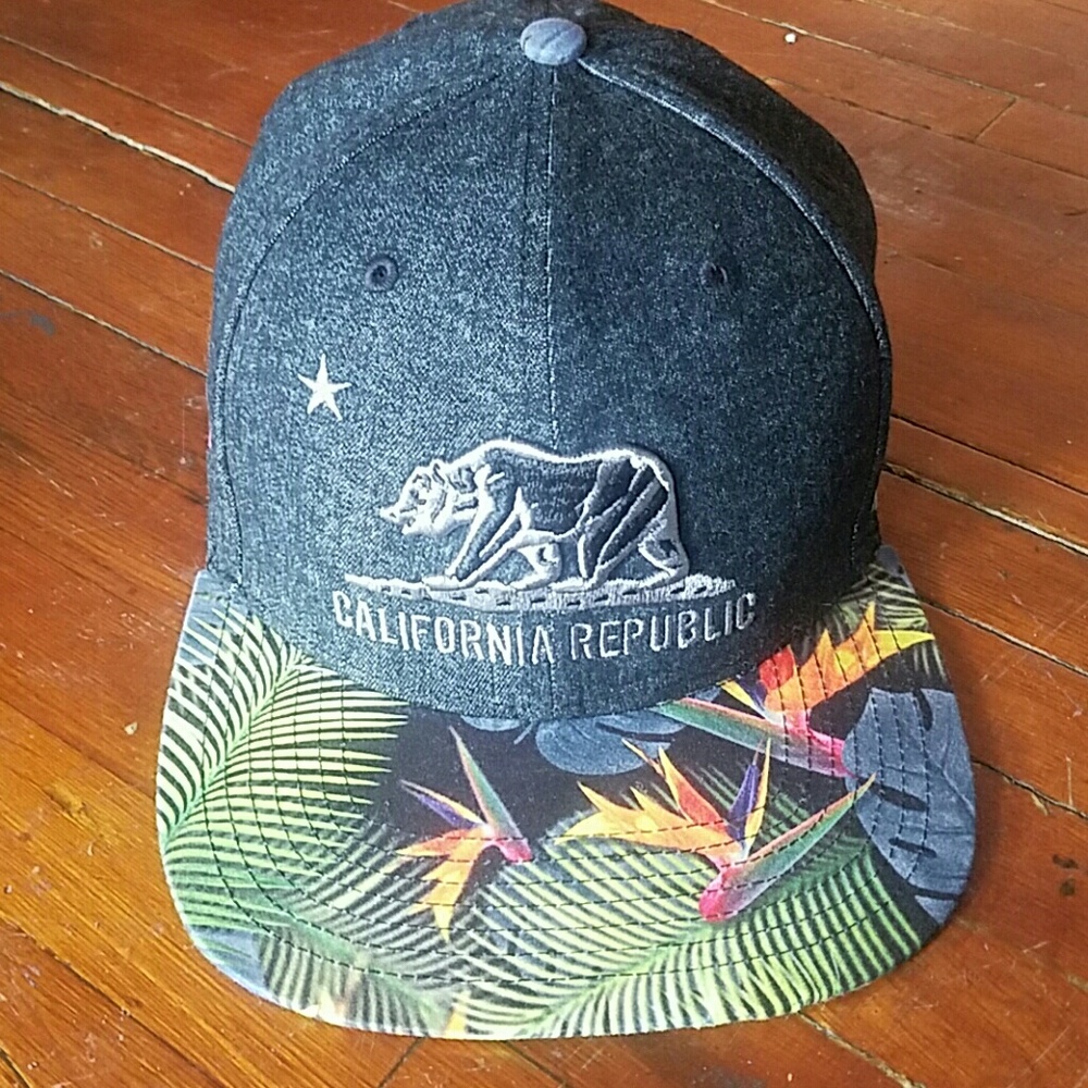 Snapback Cali hat